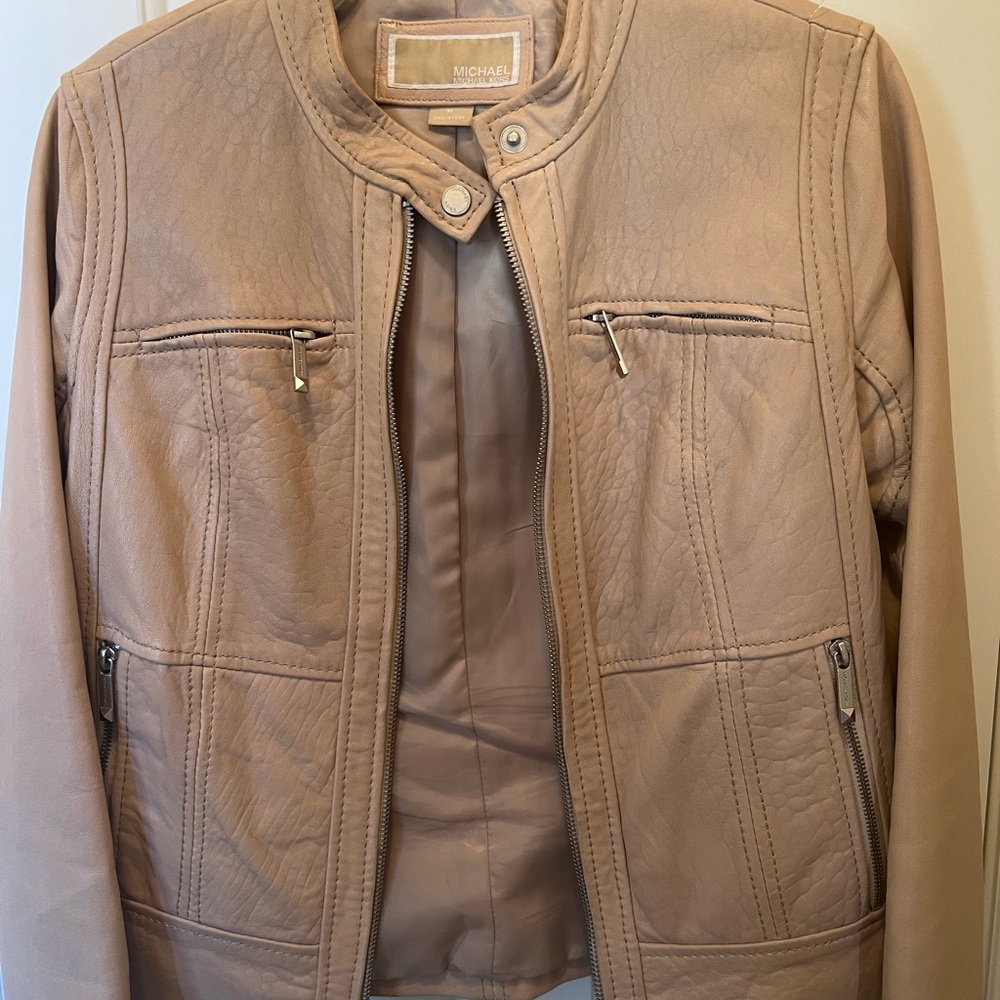 MICHAEL Michael Kors Women’s Beige Leather Moto/RacingJacket. Size M - Picture 3 of 8